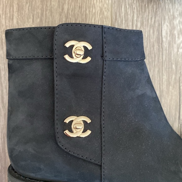 Chanel boots - Picture 12 of 15
